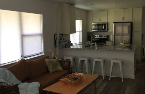 Jacksonville Beach House | 2018 remodeled Beach Palm Bungalow-Walk to the Bch(5 blocks)/Pier to fish/surf