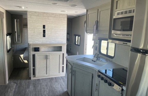 Conway House | 2023 camper ready for rent at your campground request!