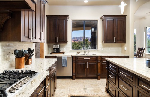 West Sedona House | 2024 VRBO Property of the Year: Palatial Paradise w/Infinity Pool & Breathtaking Views of Red Rock