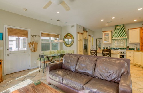 Avalon House | 203D: Beautiful Custom Built Home, 1 Block From The Beach/Shopping, A/C WIFI - 2