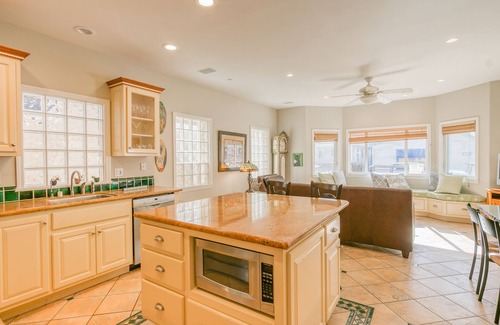 Avalon House | 203D: Beautiful Custom Built Home, 1 Block From The Beach/Shopping, A/C WIFI - 2