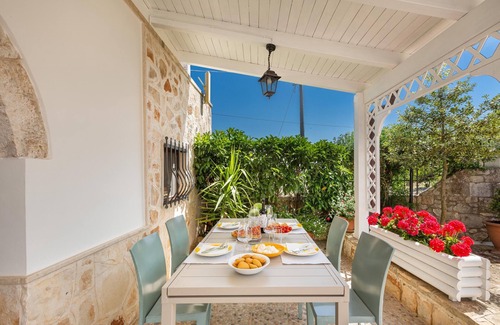 Noci House | 2061 Villa Trulli Natura