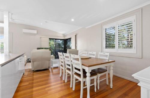 Rainbow Beach House | 21 Cooloola Drive - Rainbow Beach. Aircon. Wifi
