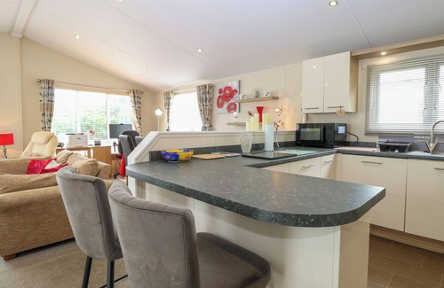 Hopton Cottage | 21 Norman Drive Lodge