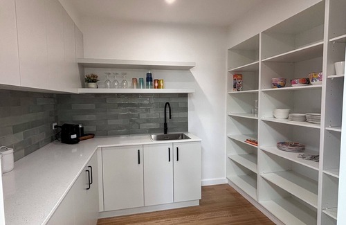 Estella House | 21 Samson Ave, Estella