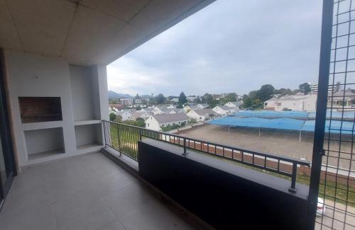 George Central Apartment | 210 The Meadows