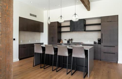 Big Sky Apartment | 212 LakeLodge by Moonlight Basin Lodging