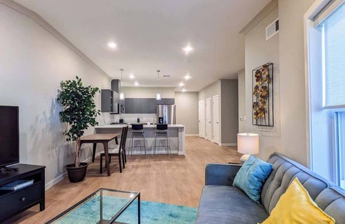 Dunellen Apartment | 213 Brand New 3 Bedroom, 2 Bath, 1 Full Kit, 1 Liv