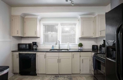 Redmont Park House | 21st Ave Bham Bungalow