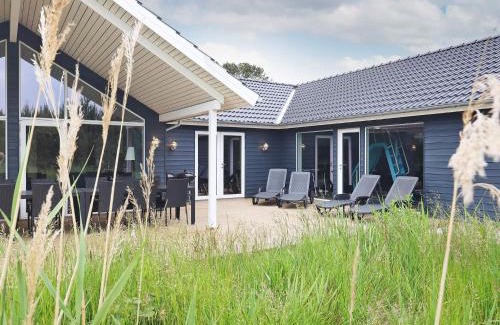 Bratten Strand House | 22 person holiday home in Jerup