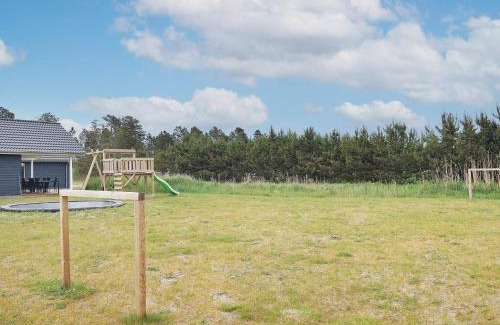 Bratten Strand House | 22 person holiday home in Jerup