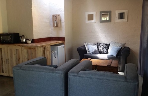 Hoedspruit House | 24 Degrees Self-Catering