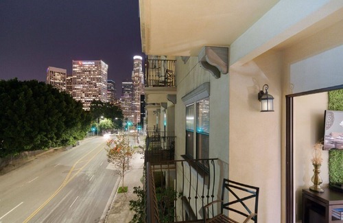 Westlake South Apartment | 241672 Executive Suite - DTLA near Staples, Nokia