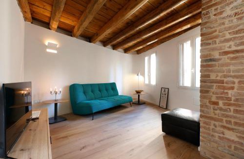 Bassano del Grappa House | 25 Lazzaro Bonamigo