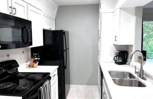 Grand Prairie Apartment | 25% OFF 2BD Pool Six Flags G.Prairie GP08B