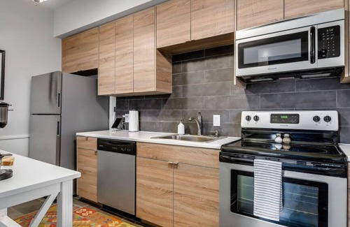 Marble Falls House | 25% Off October! Inks Suite Downtown Marble Falls