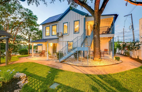 Marble Falls House | 25% Off October! Inks Suite Downtown Marble Falls