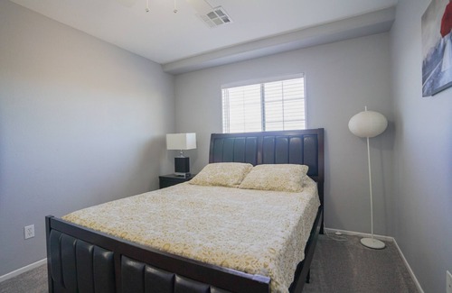 Las Vegas House | 2500SqFt House/6bedr/3bathbbq