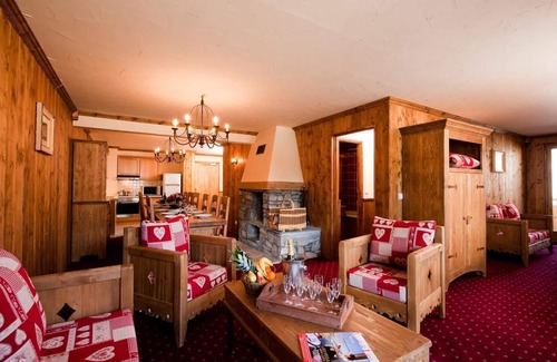 La Rosiere Apartment | 250m from ski slopes, fitness, swimming pool, sauna, fireplace or stove, tv, ski locker, 130m²
