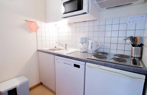 Villarodin-Bourget Apartment | 250m from ski slopes, 4th floor, balcony, tv, ski locker, 23m², La Norma