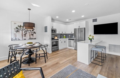 Deerfield Beach Apartment | 261 #9 Managed By Brampton Park
