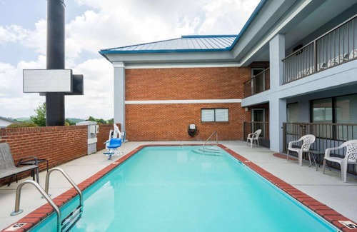 Dandridge Hotel | 27 m² Hotel ∙ 127 guests