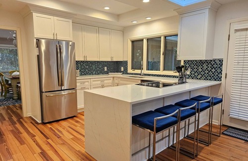 Heritage Woods House | 28 Battery Road ~ Pet Friendly | Short Walk to the Beach | Fenced Yard!
