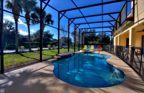 Loughman House | 28 Bedrooms Global Hollywood Bowling Villas sleep 70