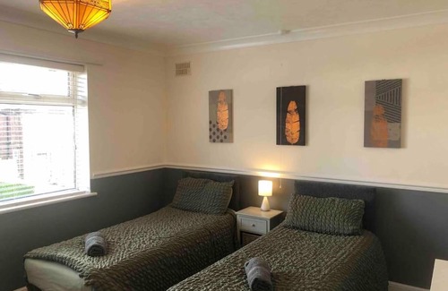 Scunthorpe House | 29 Comfort house 2 bedroom townhouse with parking