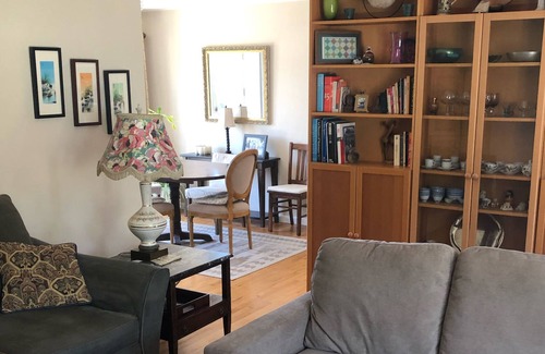 Seaside House | 2bds, 2ba whole house