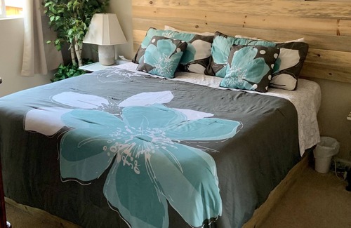 Seaside House | 2bds, 2ba whole house