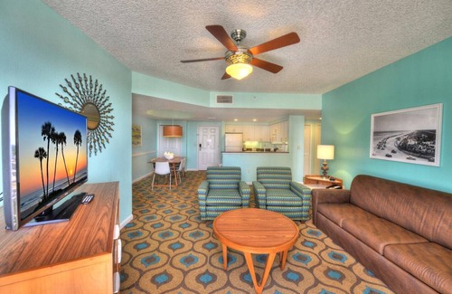 Seabreeze Historic District Resort | 2Bed 2Bath Sleeps 8 Wyndham Ocean Walk April-Decn