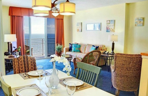 Seabreeze Historic District Resort | 2Bed 2Bath Sleeps 8 Wyndham Ocean Walk April-Decn