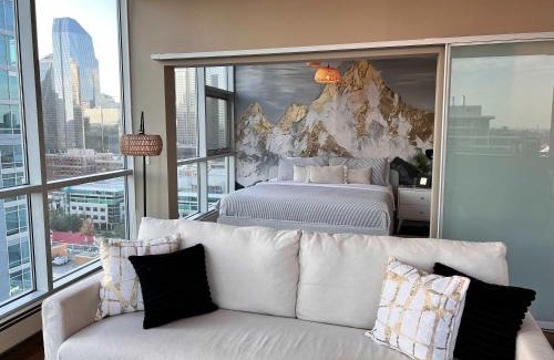 Beltline House | 2Bed DT-Mountain & Skyline Views- Colours 1st-BMO