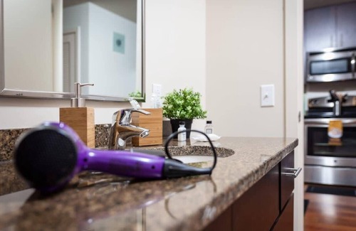 Center City West Apartment | 2Bedroom 2 Bath Apartment in the Heart of Philadelphia