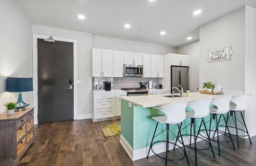 New Orleans Condo | 2BR/2BA Luxury Bywater Condo In New Orleans!