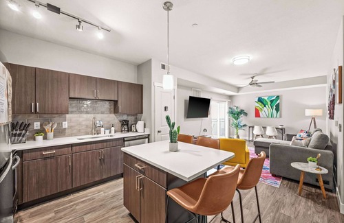 Fairpark Apartment | 2BR Downtown SLC Hot Tub Free Parking