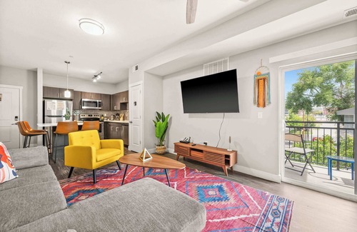 Fairpark Apartment | 2BR Downtown SLC Hot Tub Free Parking