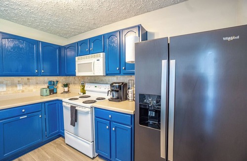 Northeast Raleigh House | 2br: each w/private full bath