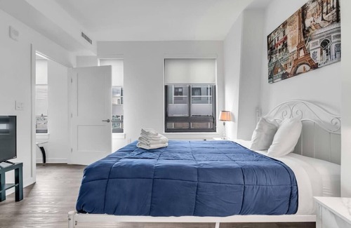 Navy Yard Apartment | 2BR Furnished Apartment Near Nationals Park