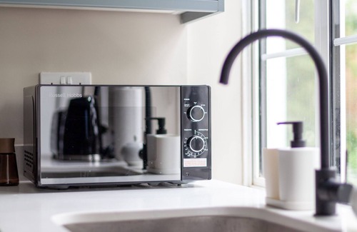 Preston Apartment | 2BR Lux Stylish Flat w/Views
