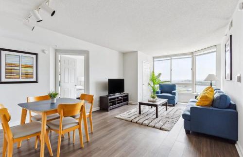 Ballston Apartment | 2BR Luxury City Suite With Gym & Pool