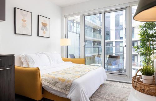 Garden District Apartment | 2br Luxury & Modern Suite 5 Minutes from Eaton Center