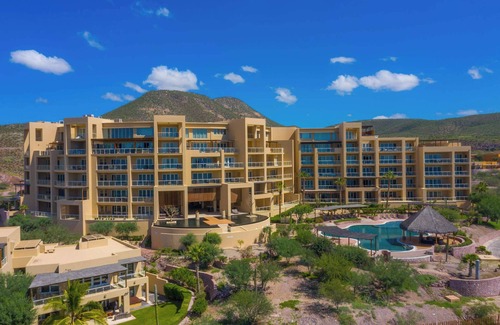 La Paz Apartment | 2BR Ocean View & Private Terrace at Vistamar