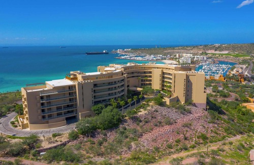 La Paz Apartment | 2BR Ocean View & Private Terrace at Vistamar