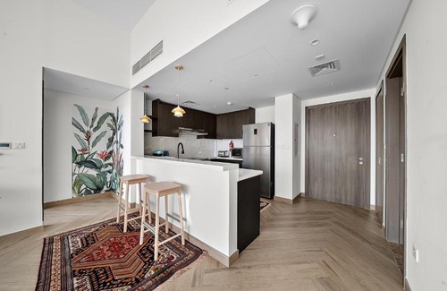 Bur Dubai Apartment | 2BR Residence 1 Al Wasl, City View