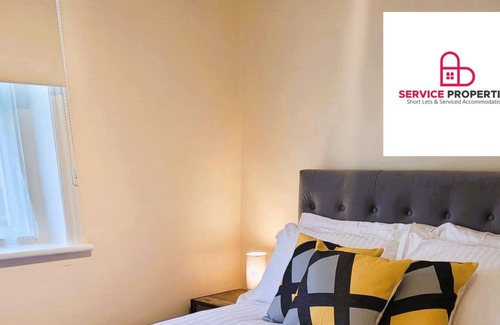 Folkestone Apartment | 2BR Stunning Apartment with Garden Low Rates!