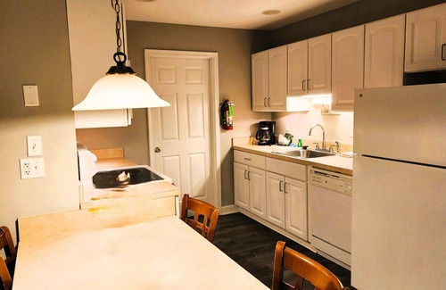 North Ocean City Condo | 2BR Villa with Private Hot Tub & Resort Perks