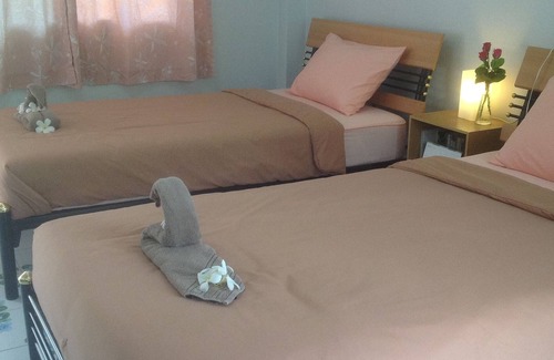 Phetchaburi House | 2N Guesthouse