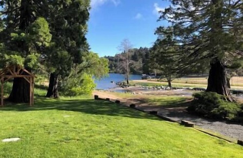 Crestline Apartment | 2nd Floor - 2B Near San Moritz Lodge on the lake